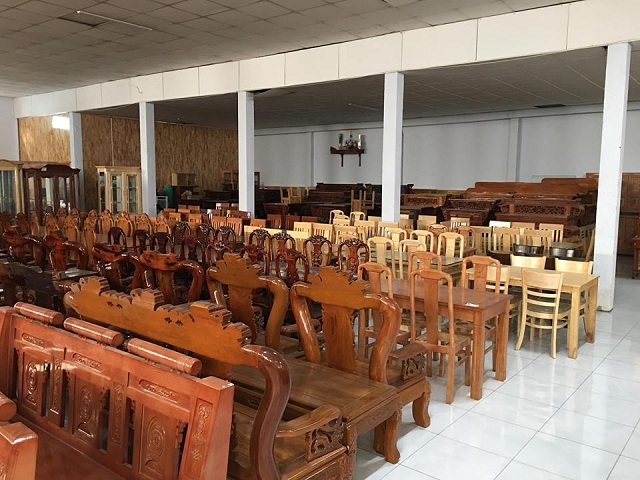 ghế gỗ tự nhiên